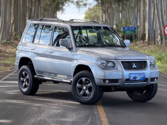 MITSUBISHI PAJERO TR4 2.0 4X4 16V 131CV GASOLINA 4P MANUAL MITSUBISHI PAJERO TR4 2.0 4X4 16V 131CV GASOLINA 4P MANUAL